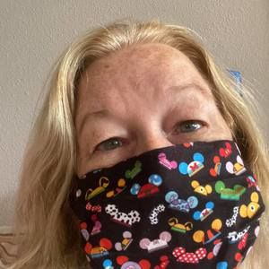 Meet your Posher, Dena